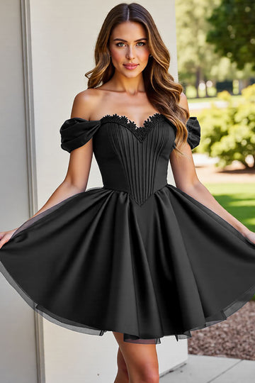 Black A Line Ruched Short Homecoming Dress with Appliques